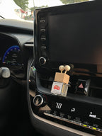 STRAWBERRY CAR VENT CLIP AIR FRESHENER