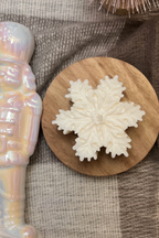 SNOWFLAKE UNSCENTED CANDLE